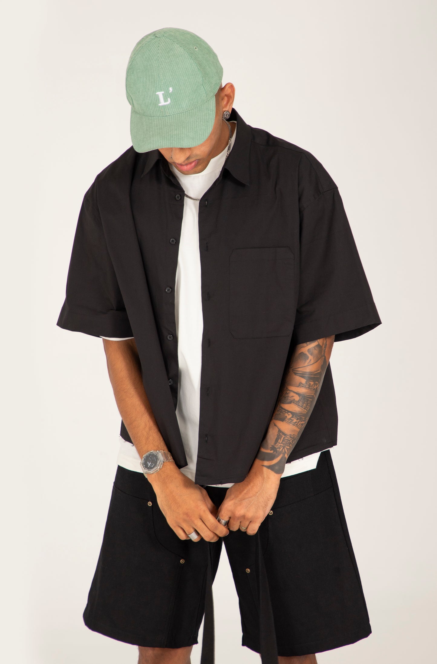 VARDI - HALF SHIRT - BLACK