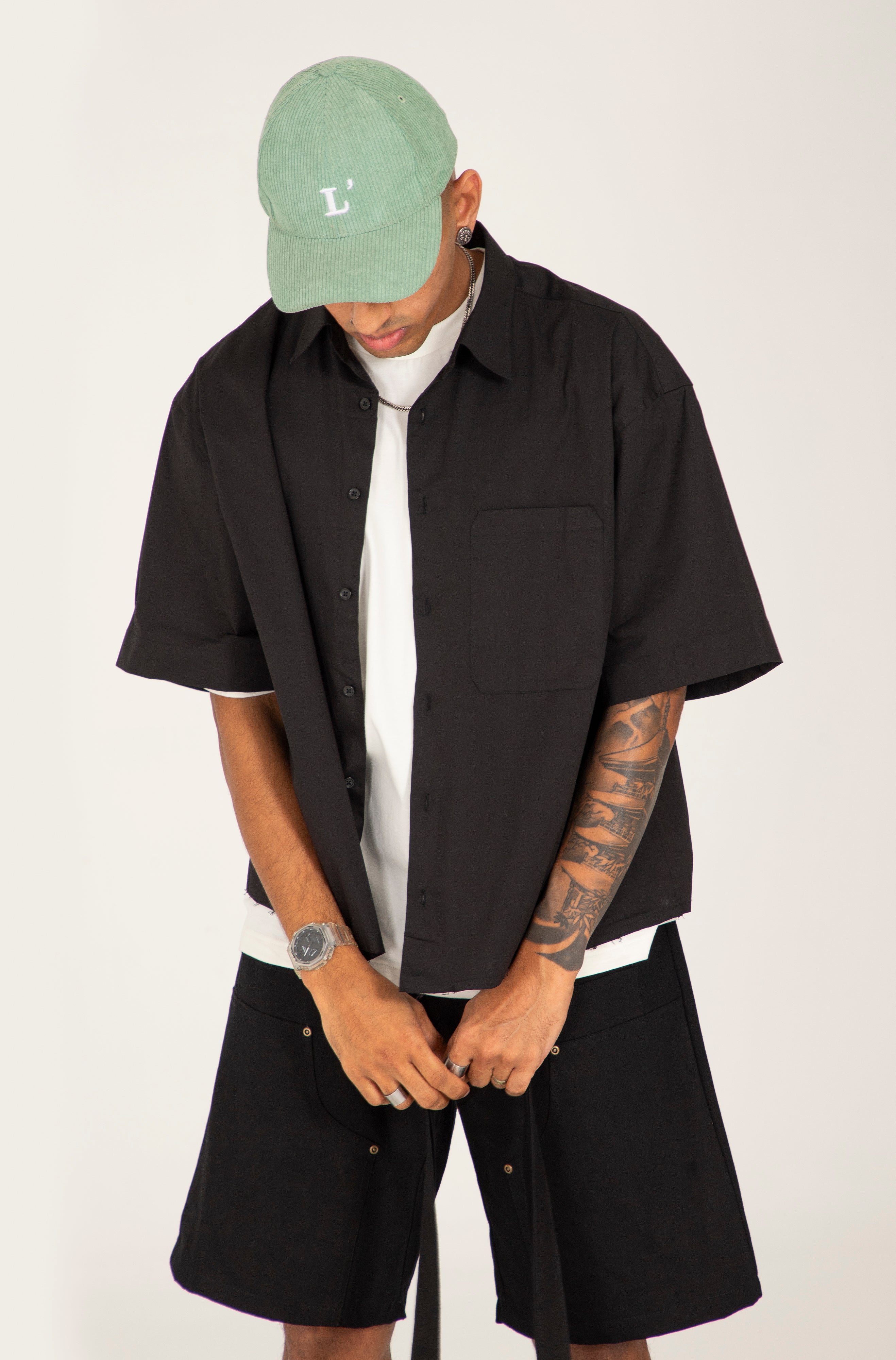 VARDI - HALF SHIRT - BLACK