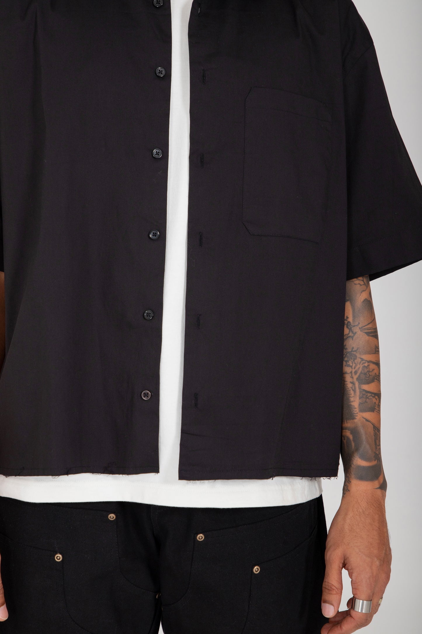 HALF SHIRT - BLACK