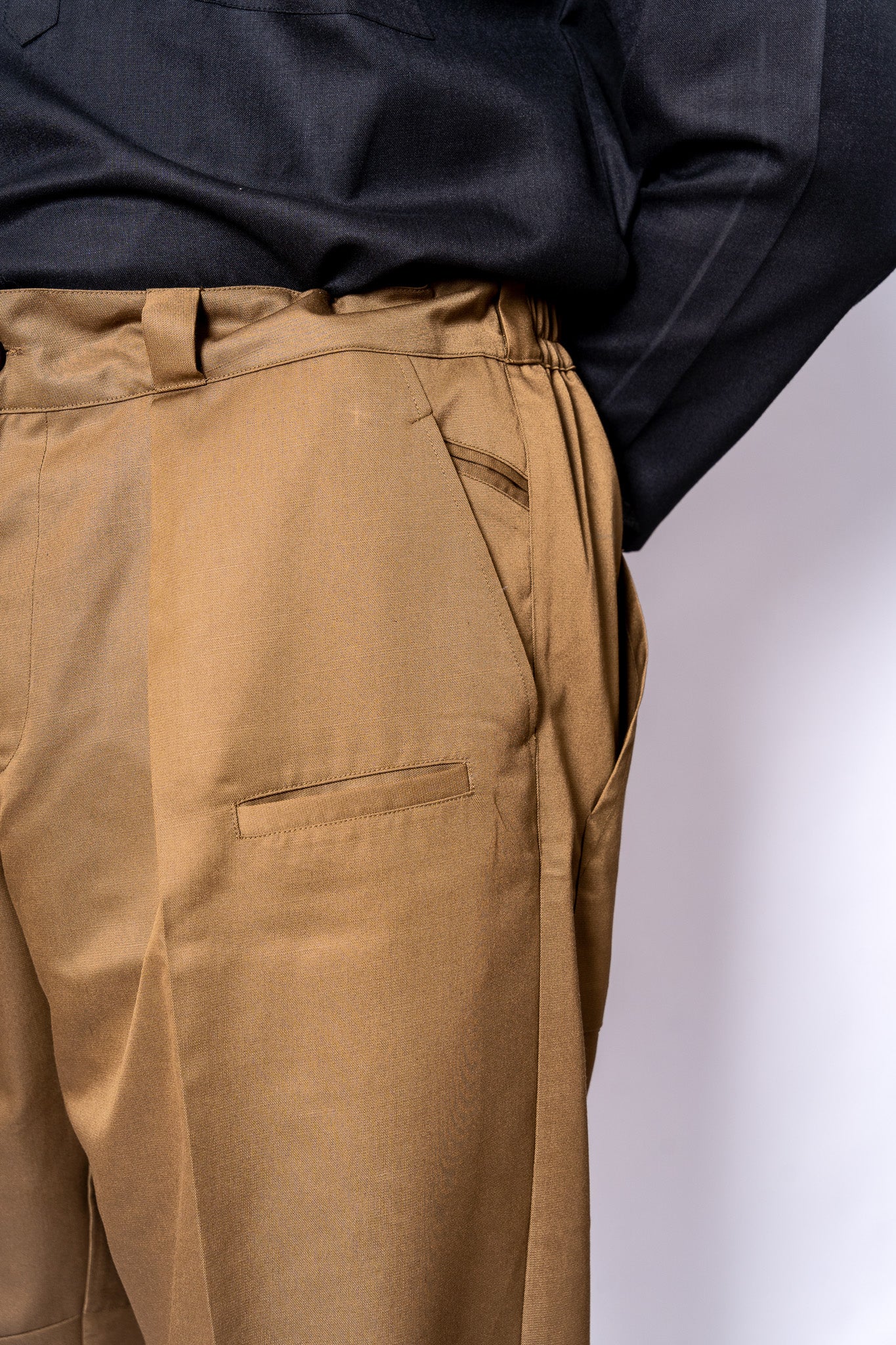 UNCLE PANTS - DARK KHAKI